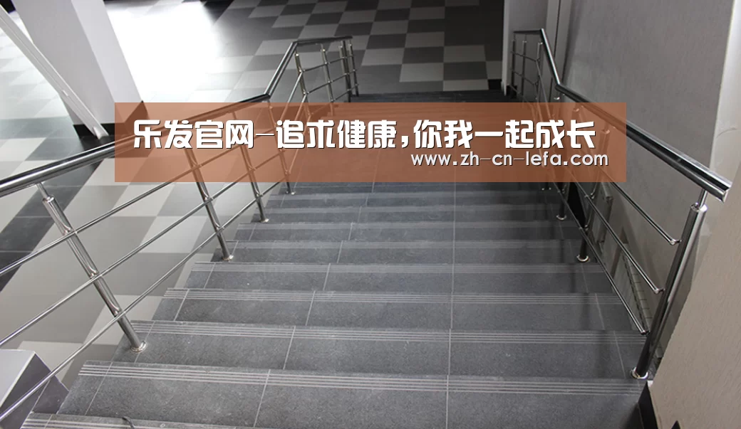 俄罗斯克麦罗沃洲办公楼(图2)